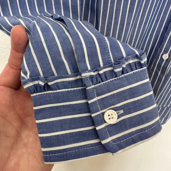 NWT Court & Rowe Chambray Blue and White Button Up Stripe Shirt Size Small - Picture 4 of 10